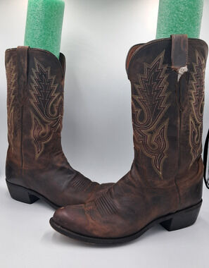 Lucchese | Shoes | Lucchese 200 Classic Black Cherryburgundy  display picture 3